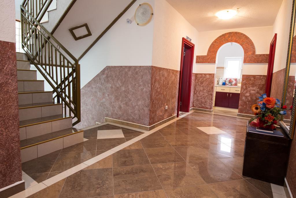 Hotel Wellness & Spa Angelo Gabriel Петровац Экстерьер фото