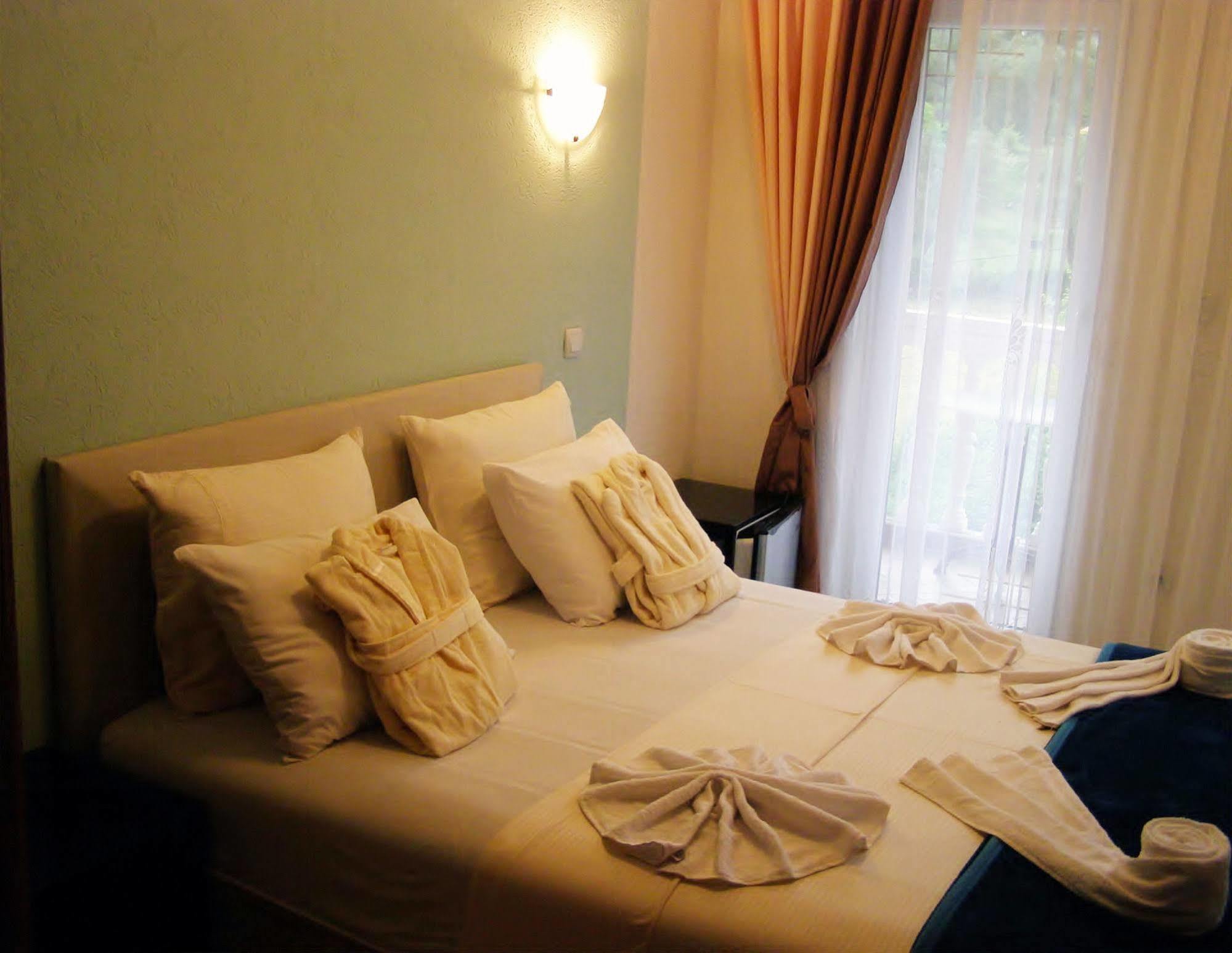 Hotel Wellness & Spa Angelo Gabriel Петровац Экстерьер фото